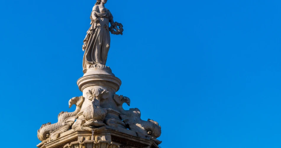 Flora Fountain: Colonial Elegance Amidst Modern Mumbai
