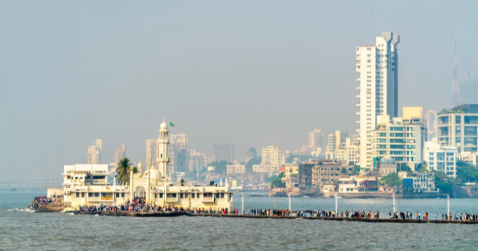 Haji Ali Dargah: A Spiritual Journey in the Arabian Sea